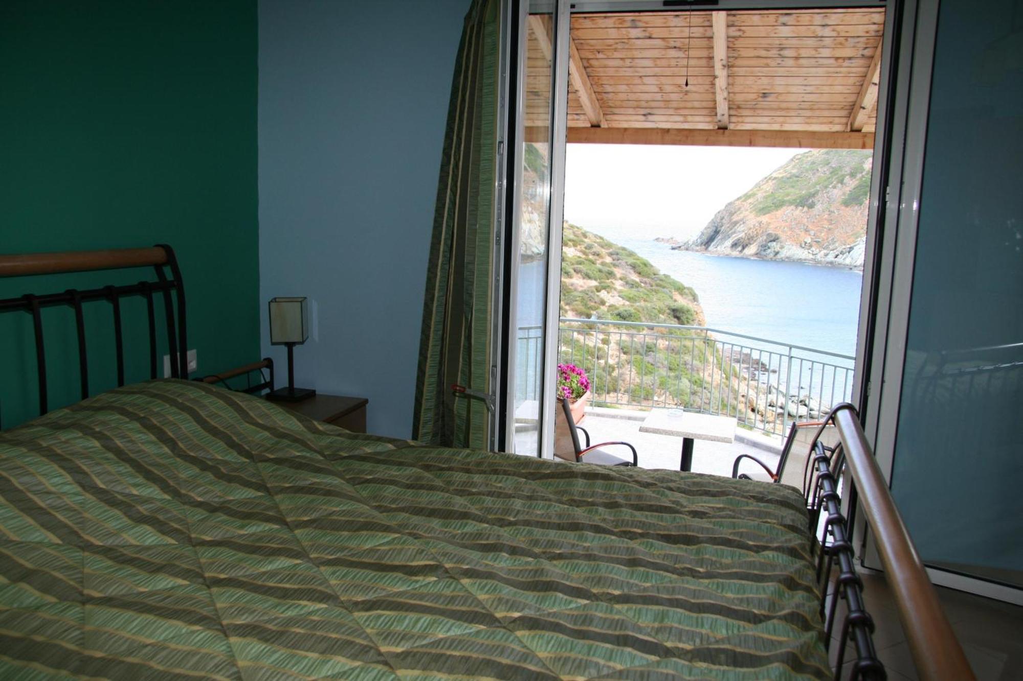 Bel Mare Hotel Agioi Apostoli Exterior photo